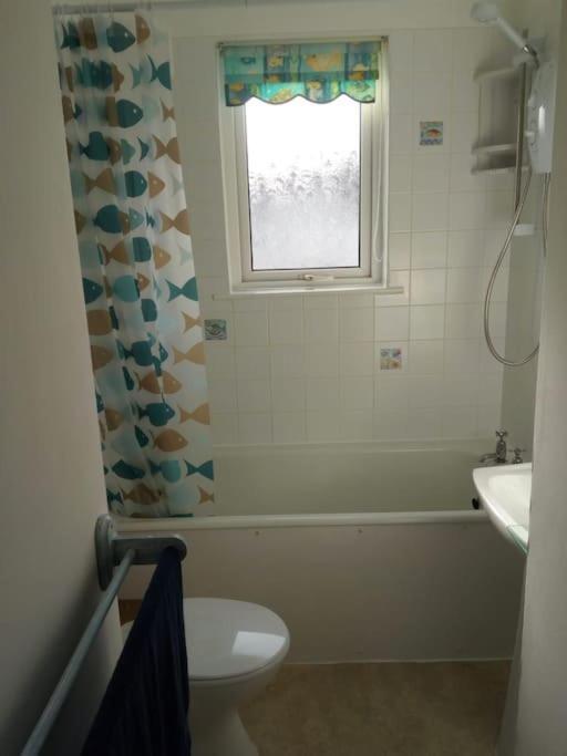 Apartment With Heated Pool & Close To Beach 佩恩顿 外观 照片